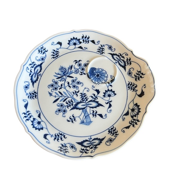 Blue Danube Blue Onion Snack Plate - Picture 1 of 6